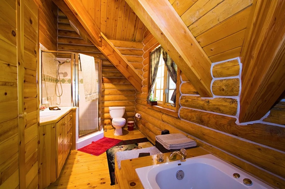 Ванная комната в деревянном доме: фото интерьера и полезные советы