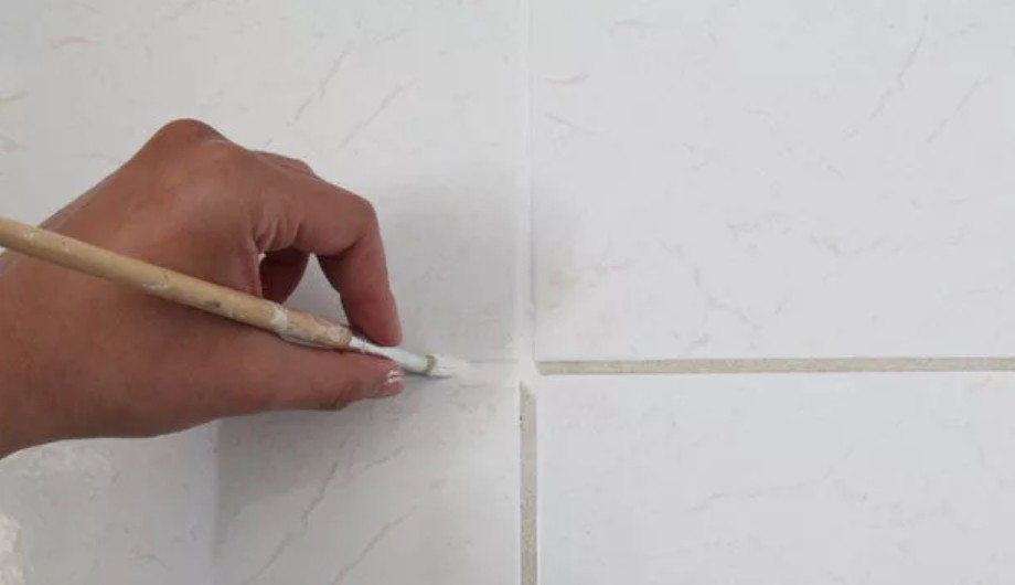 Как покрасить плитку в ванной комнате: полезные советы и пошаговая инструкция покраски